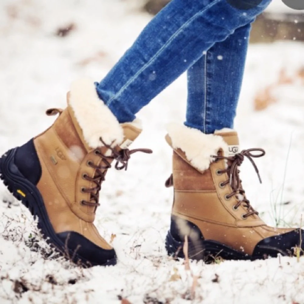UGG Brown Leather Lace-Up Winter Boots with Shearling Collar